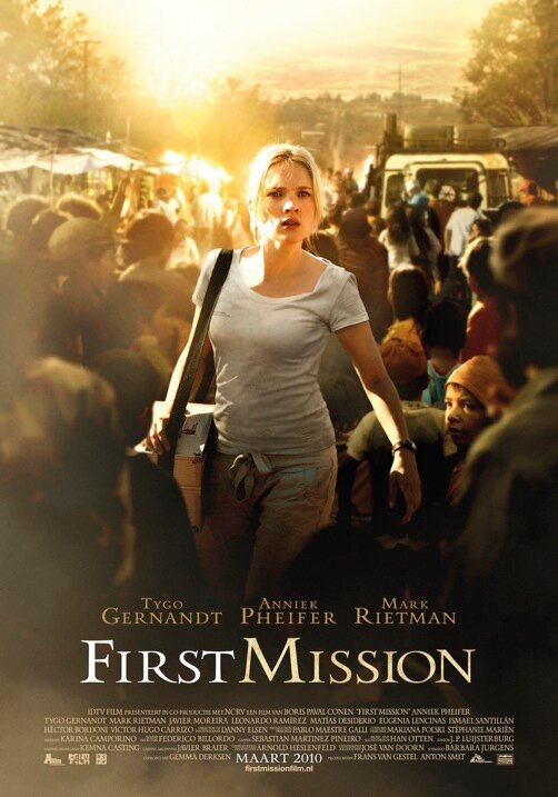 Первая миссия (2010) постер