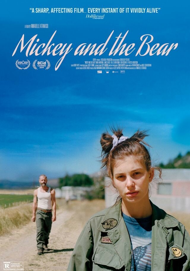Микки и медведь (2019) постер