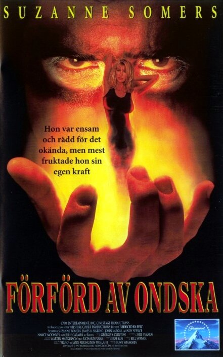 Соблазненная злом (1994) постер
